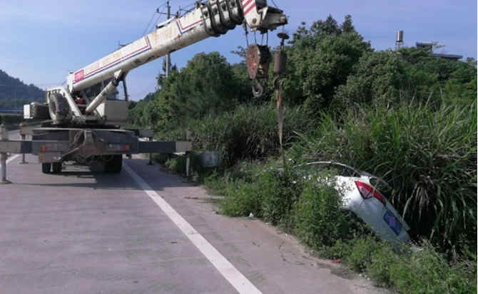 萧县重载吊车救援 萧县重载吊车救援